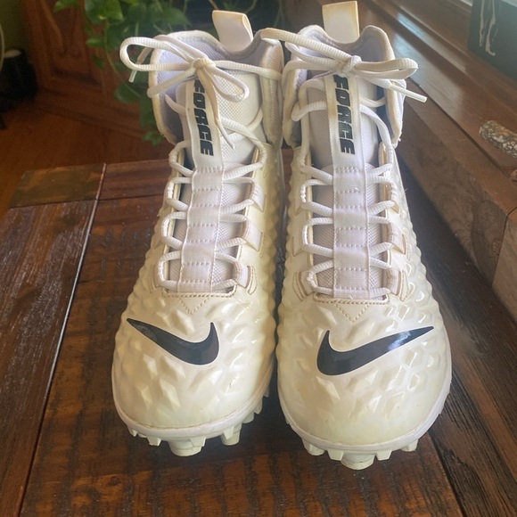 Men’s white Nike force savage pro football cleats - Picture 4 of 11